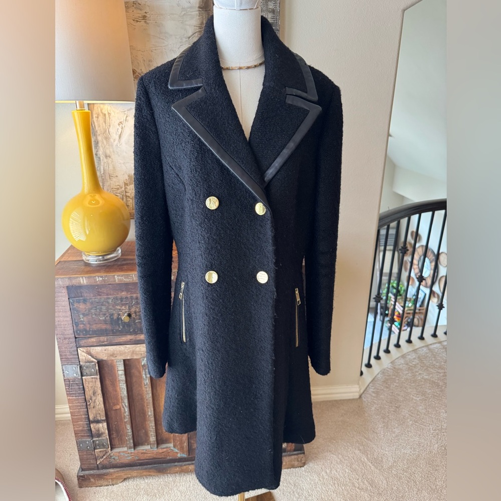 Guess Black Wool Boucle Double Breasted coat with Gold Buttons - size XL